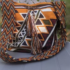 Mochila Wayuu handcrafted Colombian bag  hand made